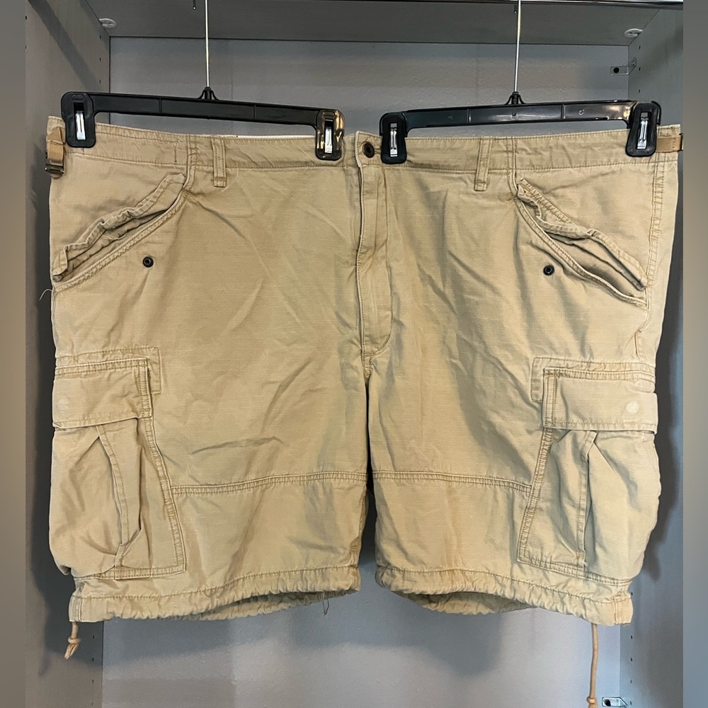Men’s cargo shorts